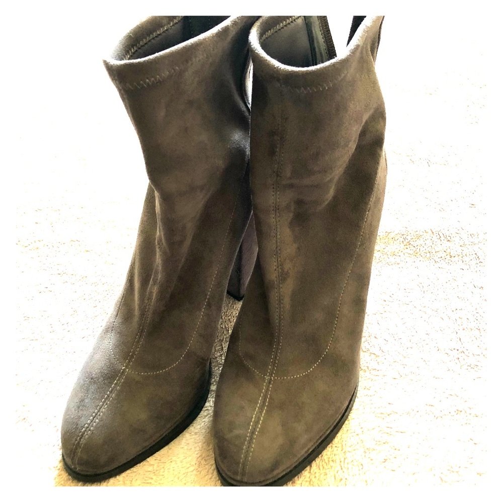 Guess grey suede booties